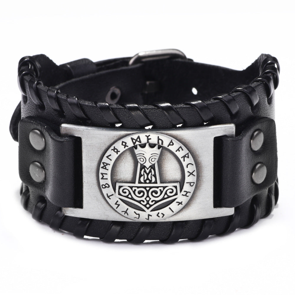 New Foreign Trade European and American Rivet Chain Punk Jewelry Cowhide Bracelet Women's Round Hole Middle Zipper Wide Leather Jewelry