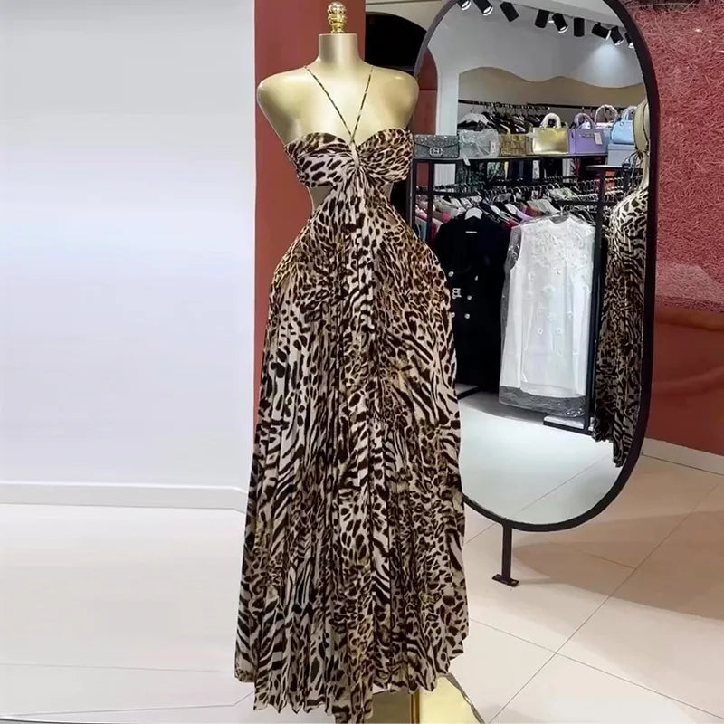 European and American Women's Fashion 2026 Summer New Sweet and Fresh Strapless Tie-Waist Pleated Oversized Dress