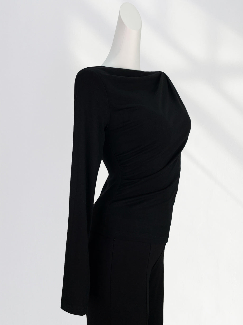 Elegant off-shoulder T-shirt women's early spring new women's clothing pure off-shoulder inner wear long sleeve bottoming shirt exquisite top