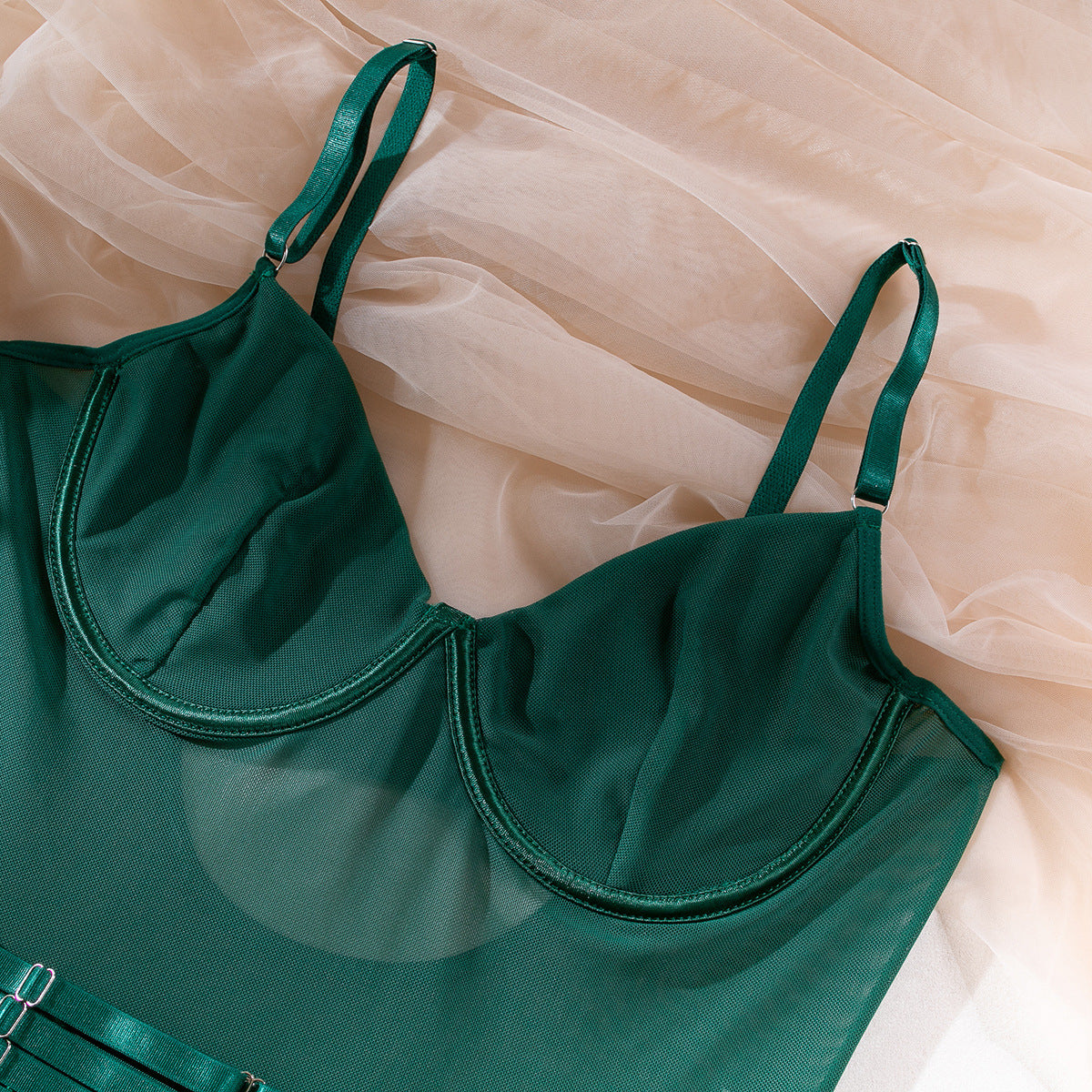 Lingerie Sexy Trois Pièces Dentelle avec Gants – Bralette, Culotte & Gants